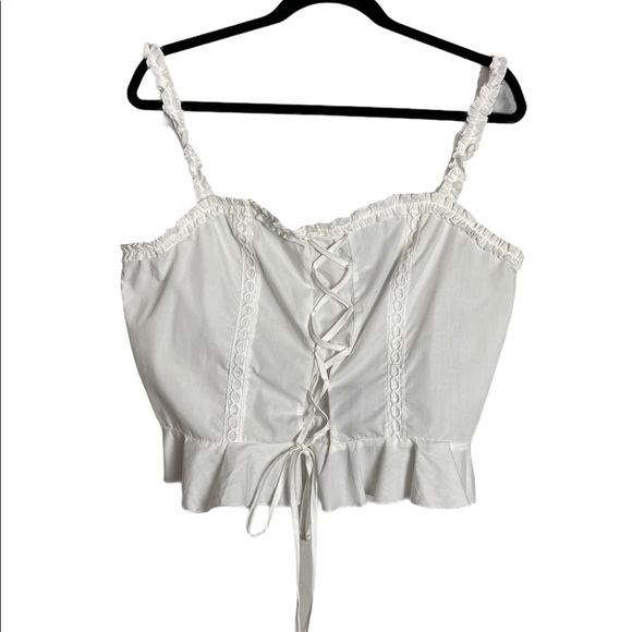 NWT Pretty Little Thing White Sleeveless Ruffle Top - Picture 2 of 8